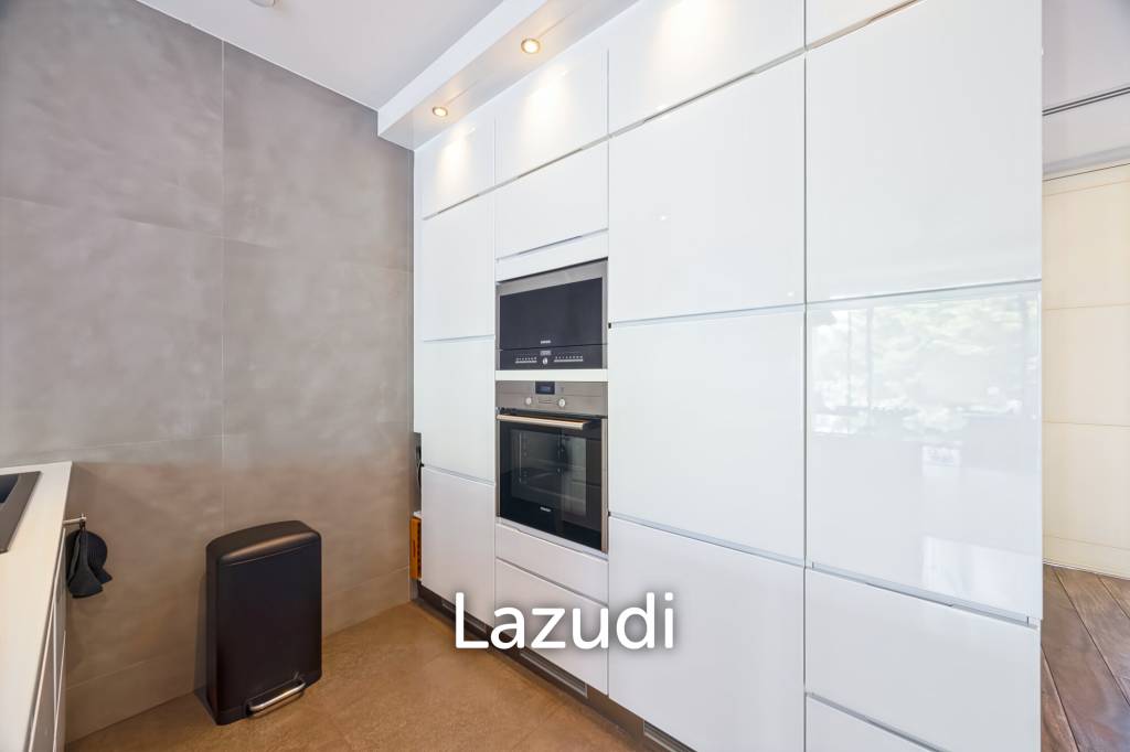 Baan Ing Phu - Exclusive Penthouse with Large Terrace and Rooftop Jacuzzi