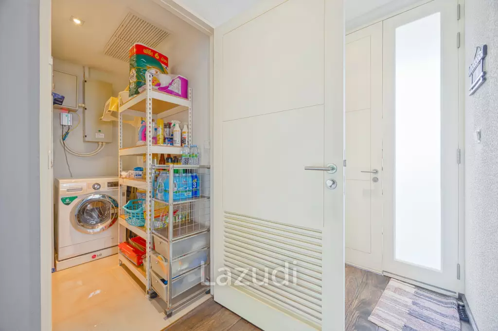 Baan Ing Phu - Exclusive Penthouse with Large Terrace and Rooftop Jacuzzi