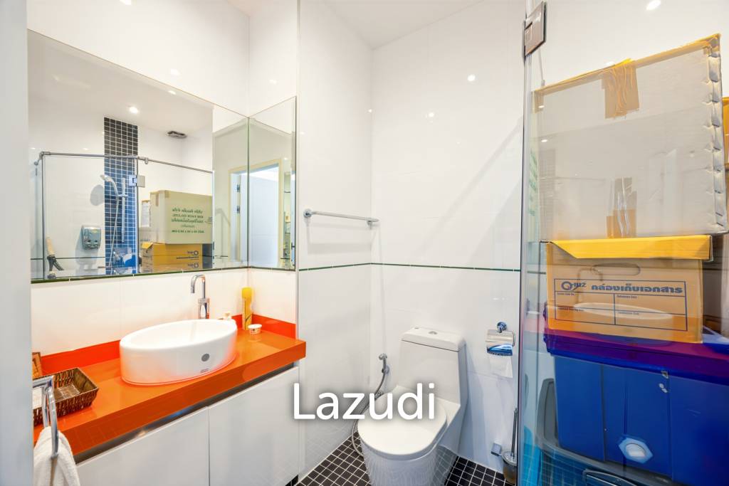 Baan Ing Phu - Exclusive Penthouse with Large Terrace and Rooftop Jacuzzi