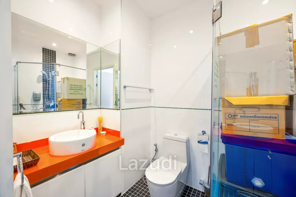 Baan Ing Phu - Exclusive Penthouse with Large Terrace and Rooftop Jacuzzi