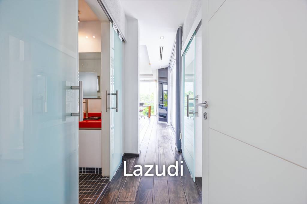 Baan Ing Phu - Exclusive Penthouse with Large Terrace and Rooftop Jacuzzi