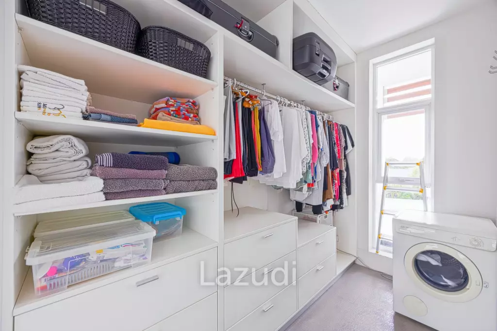 Baan Ing Phu - Exclusive Penthouse with Large Terrace and Rooftop Jacuzzi