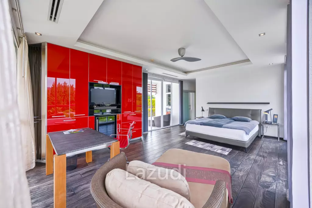 Baan Ing Phu - Exclusive Penthouse with Large Terrace and Rooftop Jacuzzi