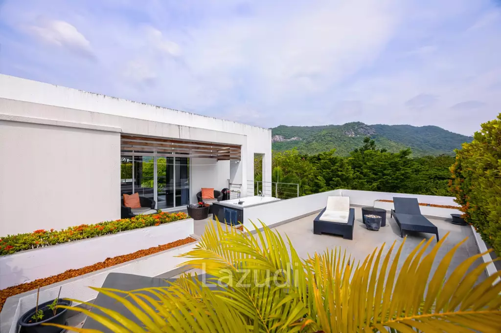 Baan Ing Phu - Exclusive Penthouse with Large Terrace and Rooftop Jacuzzi