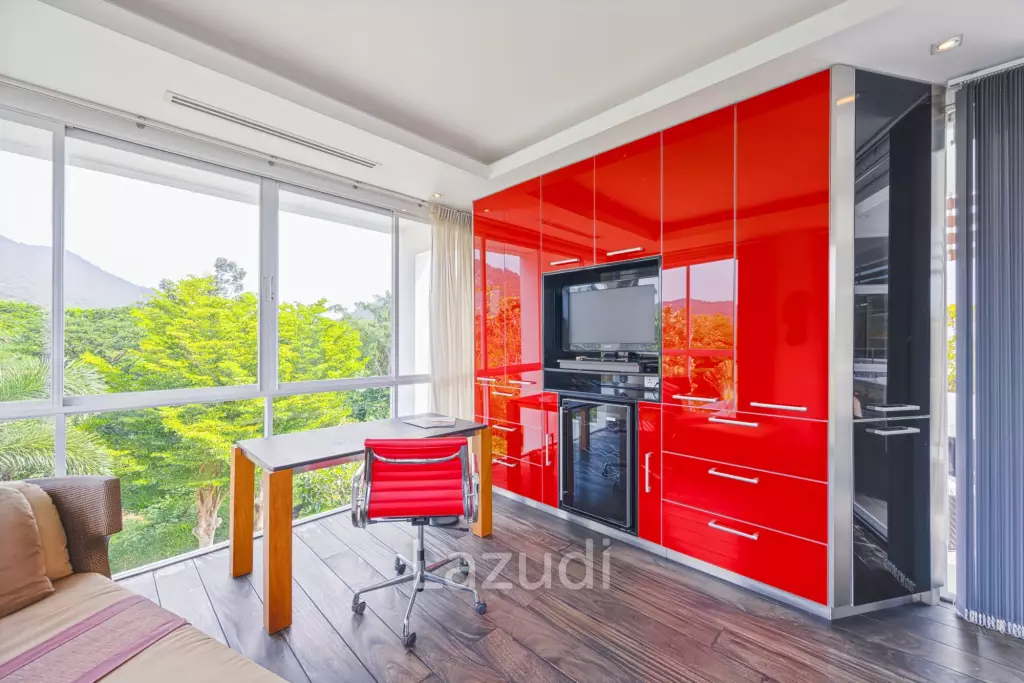 Baan Ing Phu - Exclusive Penthouse with Large Terrace and Rooftop Jacuzzi