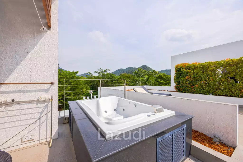 Baan Ing Phu - Exclusive Penthouse with Large Terrace and Rooftop Jacuzzi