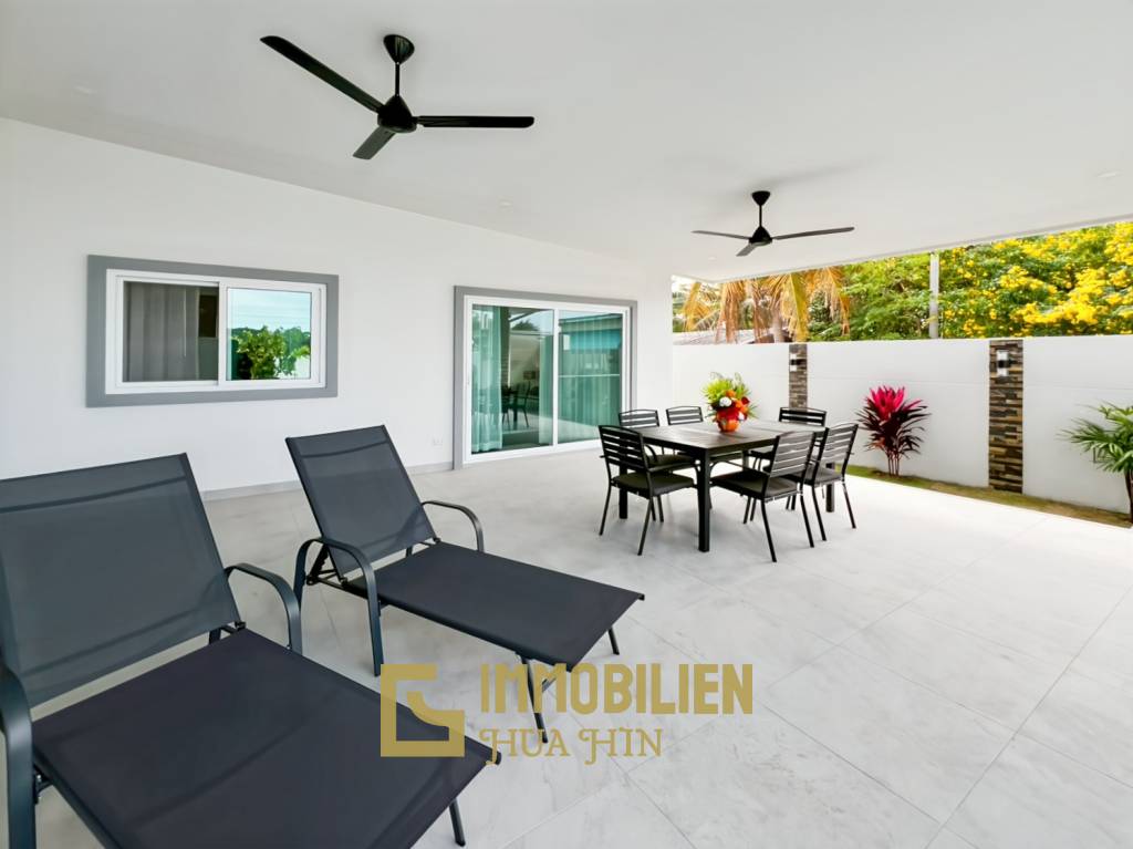 Terrain de 800 m² / Surface habitable de 220 m² / Emplacement calme