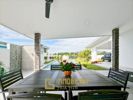 Terrain de 800 m² / Surface habitable de 220 m² / Emplacement calme