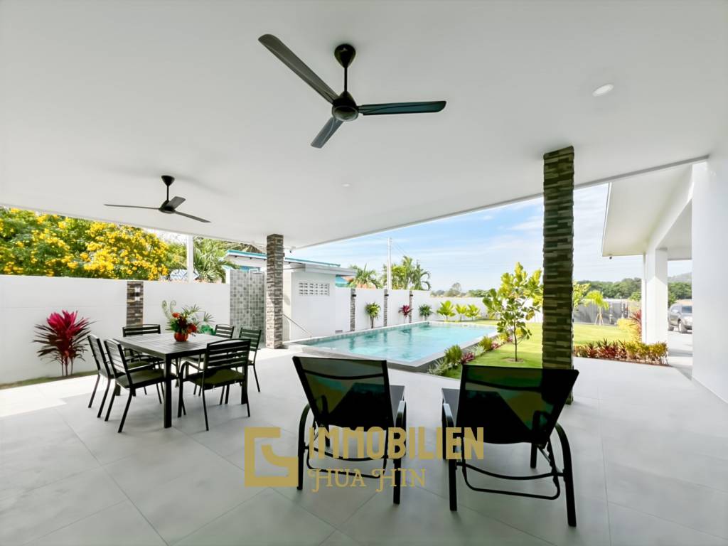 Terrain de 800 m² / Surface habitable de 220 m² / Emplacement calme