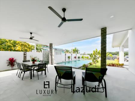 Terrain de 800 m² / Surface habitable de 220 m² / Emplacement calme