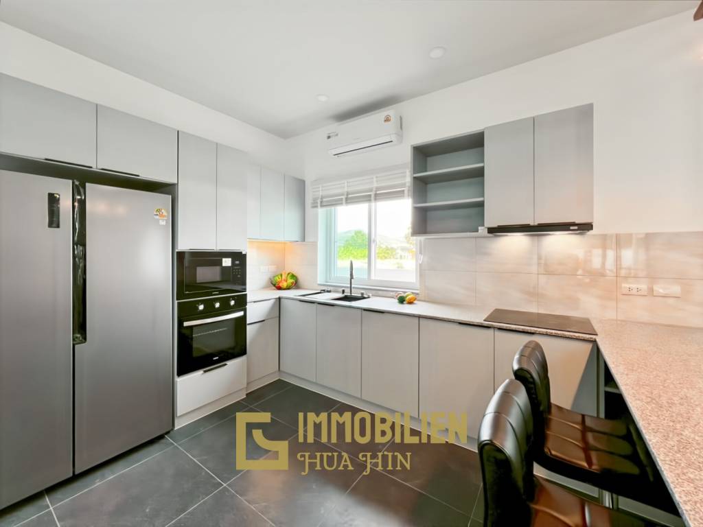 Terrain de 800 m² / Surface habitable de 220 m² / Emplacement calme