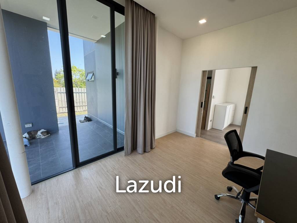 Modern detached house in Sam Phraya Cha Am