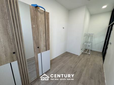 Modern detached house in Sam Phraya Cha Am