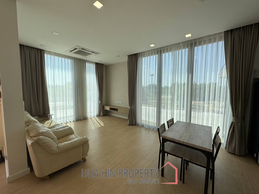 Modern detached house in Sam Phraya Cha Am