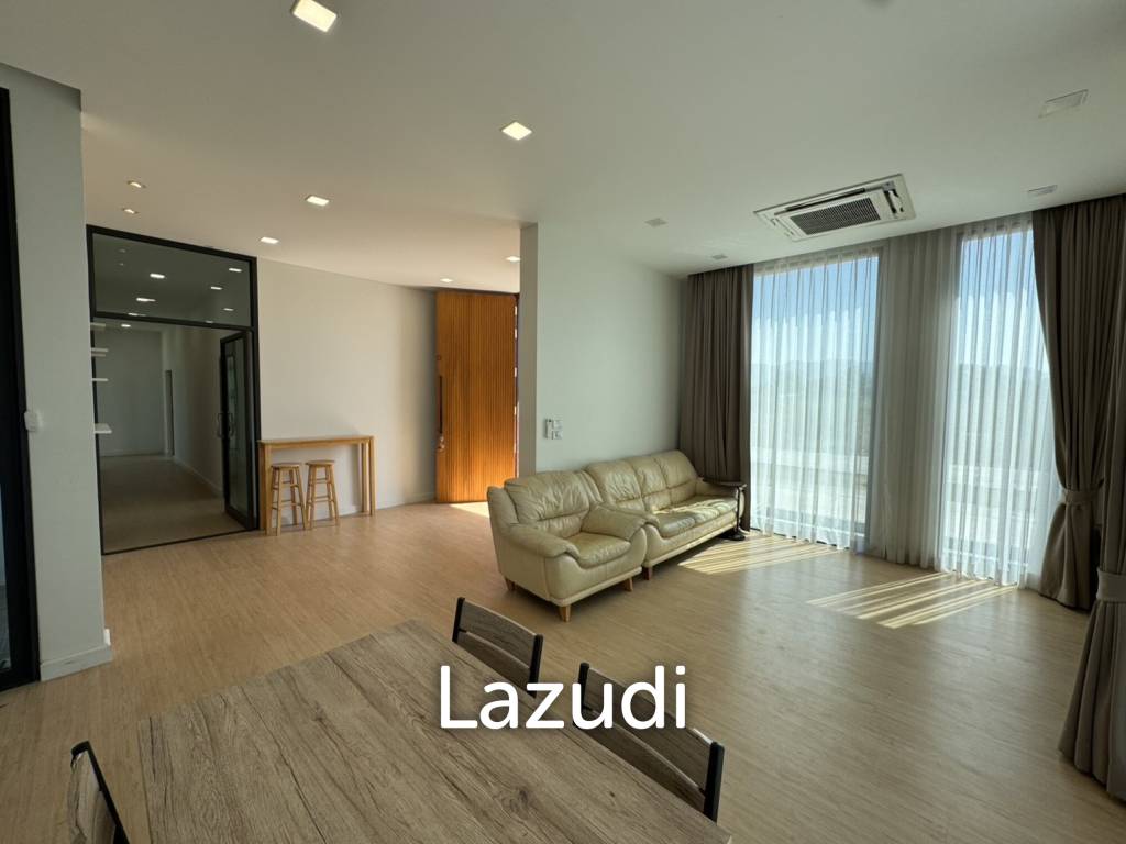 Modern detached house in Sam Phraya Cha Am