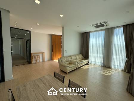 Modern detached house in Sam Phraya Cha Am