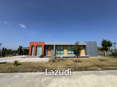 Modern detached house in Sam Phraya Cha Am