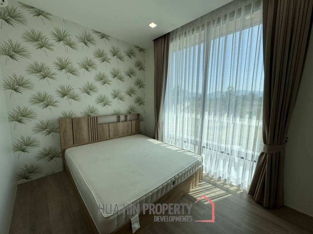 Modern detached house in Sam Phraya Cha Am