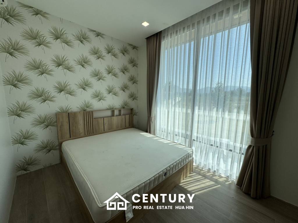 Modern detached house in Sam Phraya Cha Am