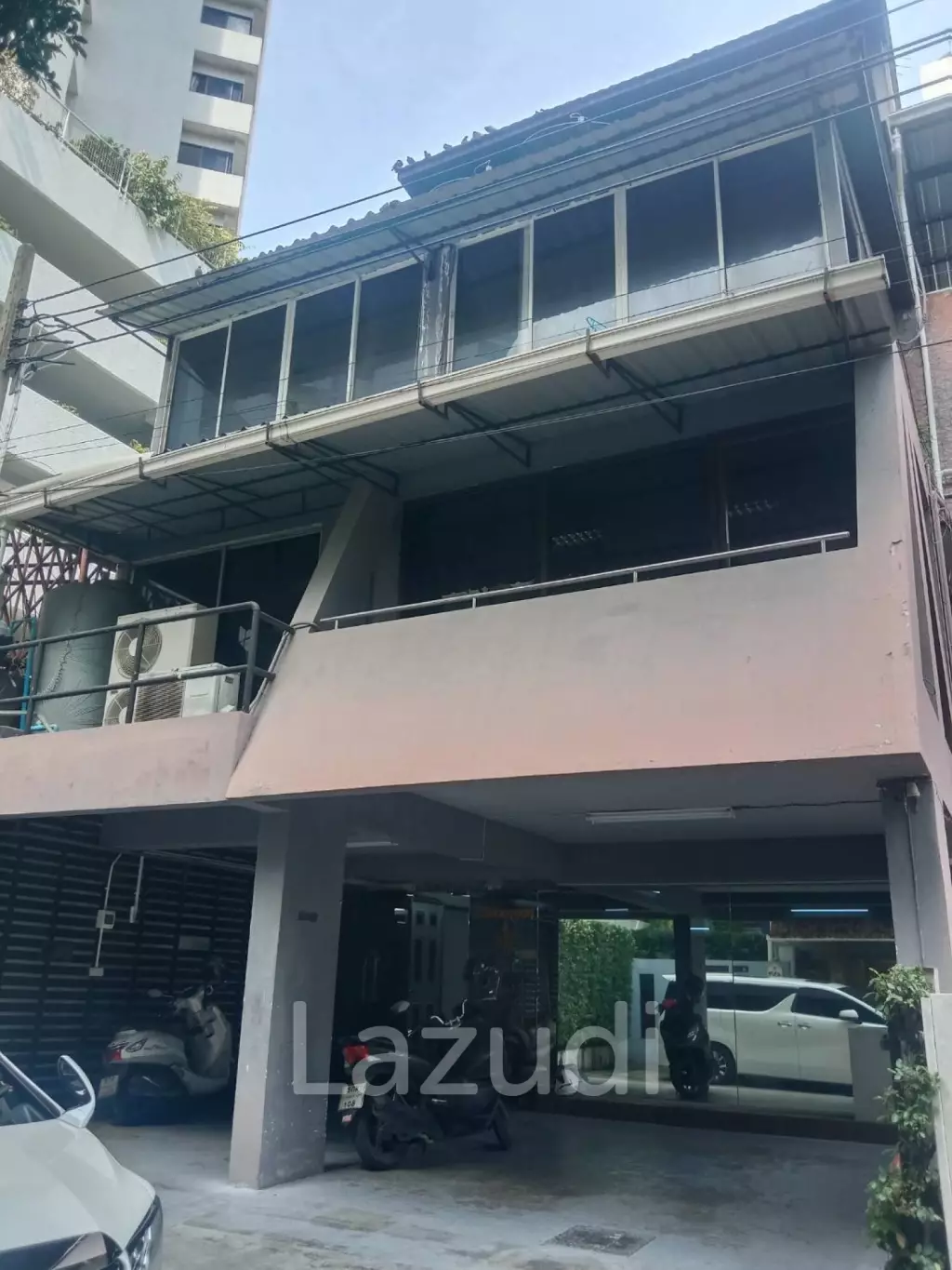 โฮมออฟฟิศ 4 ชั้น 470 ตร.ม. ทำเลคลองเตยเหนือ วัฒนา เหมาะอยู่อาศัยและทำธุรกิจ