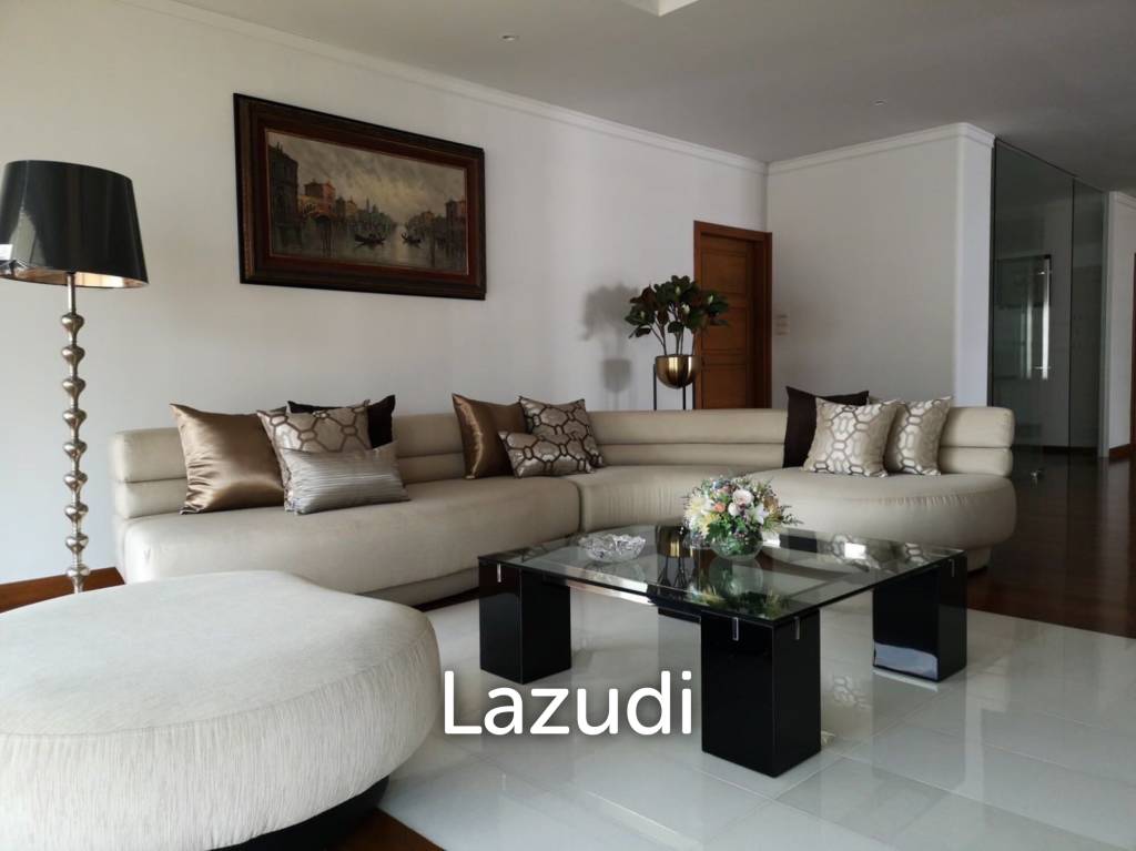 281 sqm condo in Tower Park Khlong Toei Nuea Bangkok