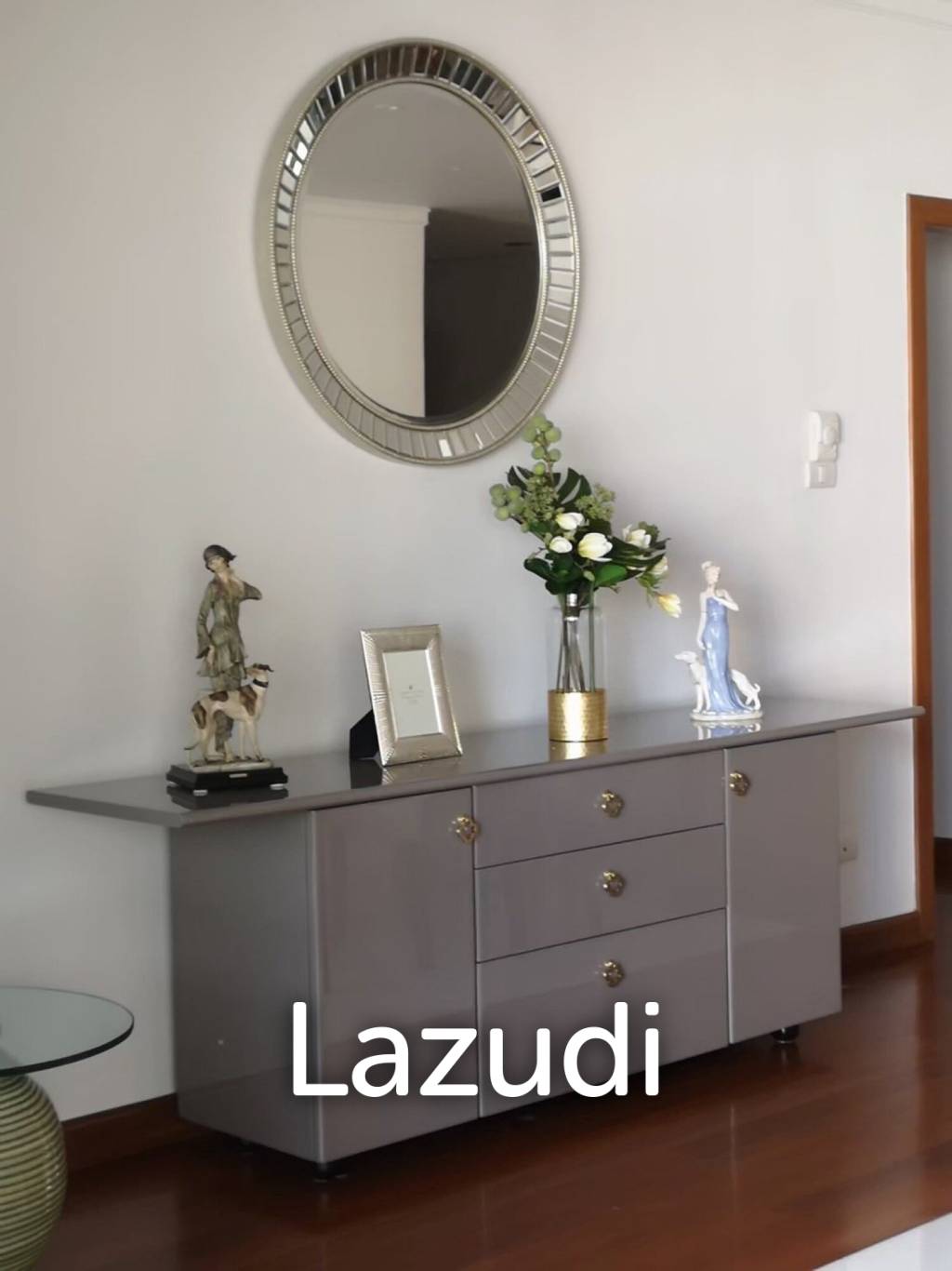 281 sqm condo in Tower Park Khlong Toei Nuea Bangkok