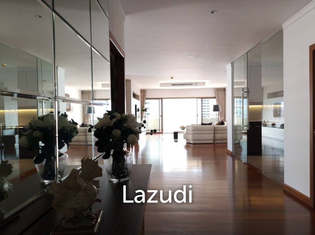 281 sqm condo in Tower Park Khlong Toei Nuea Bangkok