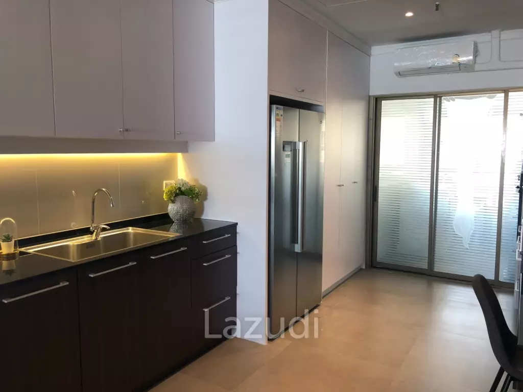 281 sqm condo in Tower Park Khlong Toei Nuea Bangkok