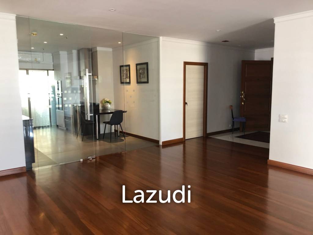 281 sqm condo in Tower Park Khlong Toei Nuea Bangkok