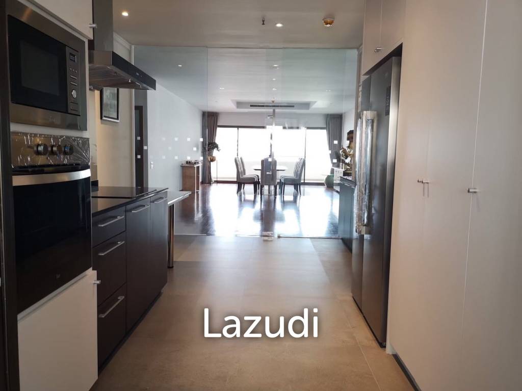 281 sqm condo in Tower Park Khlong Toei Nuea Bangkok