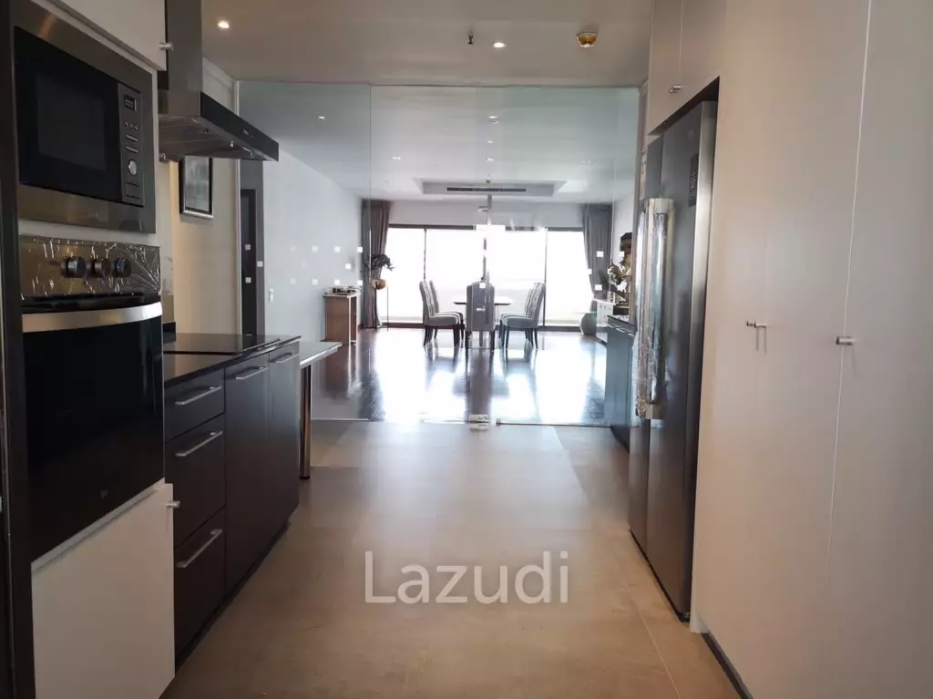 281 sqm condo in Tower Park Khlong Toei Nuea Bangkok
