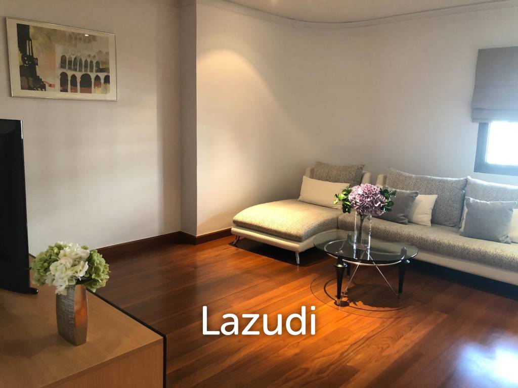 281 sqm condo in Tower Park Khlong Toei Nuea Bangkok
