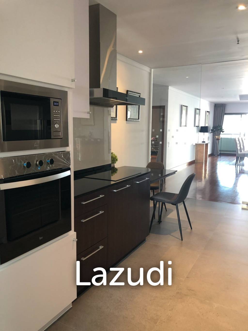 281 sqm condo in Tower Park Khlong Toei Nuea Bangkok