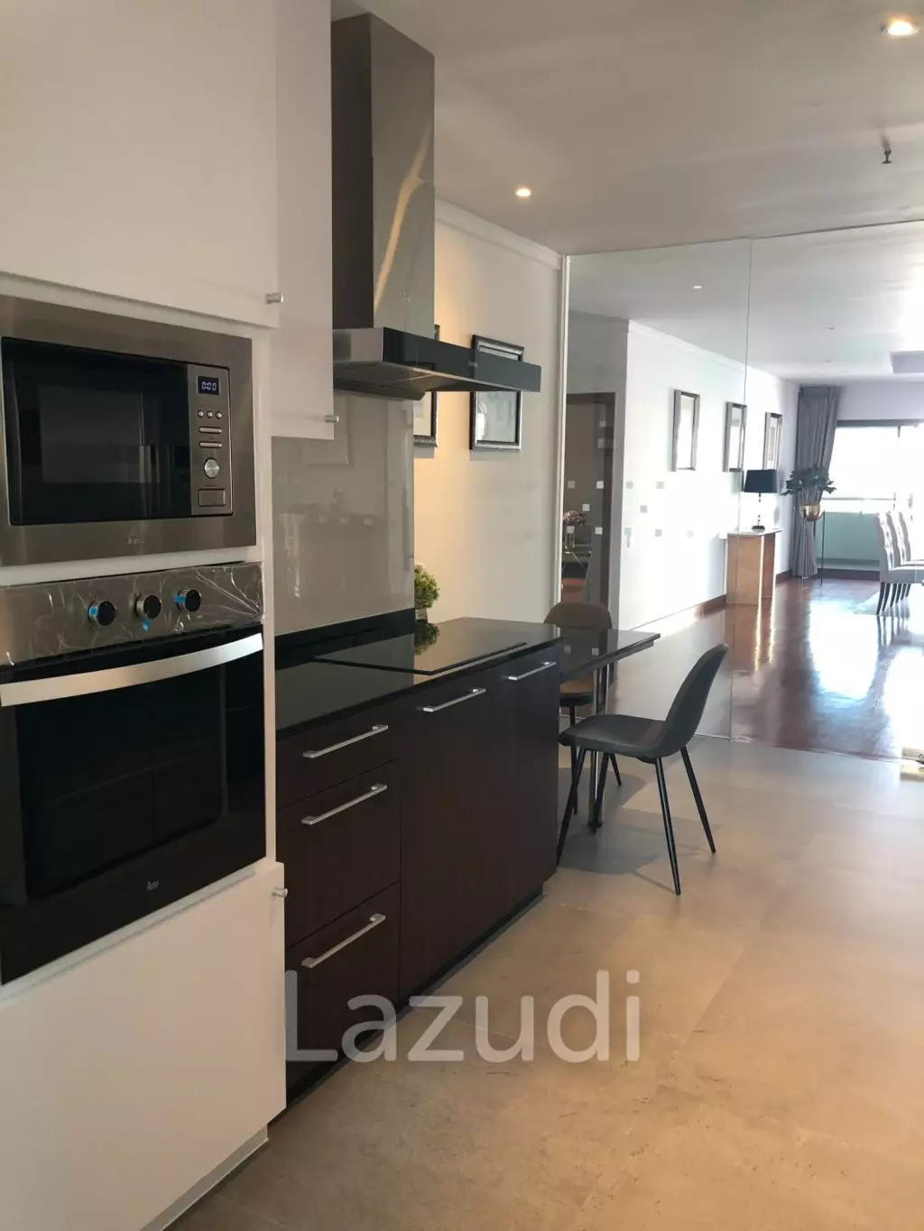 281 sqm condo in Tower Park Khlong Toei Nuea Bangkok