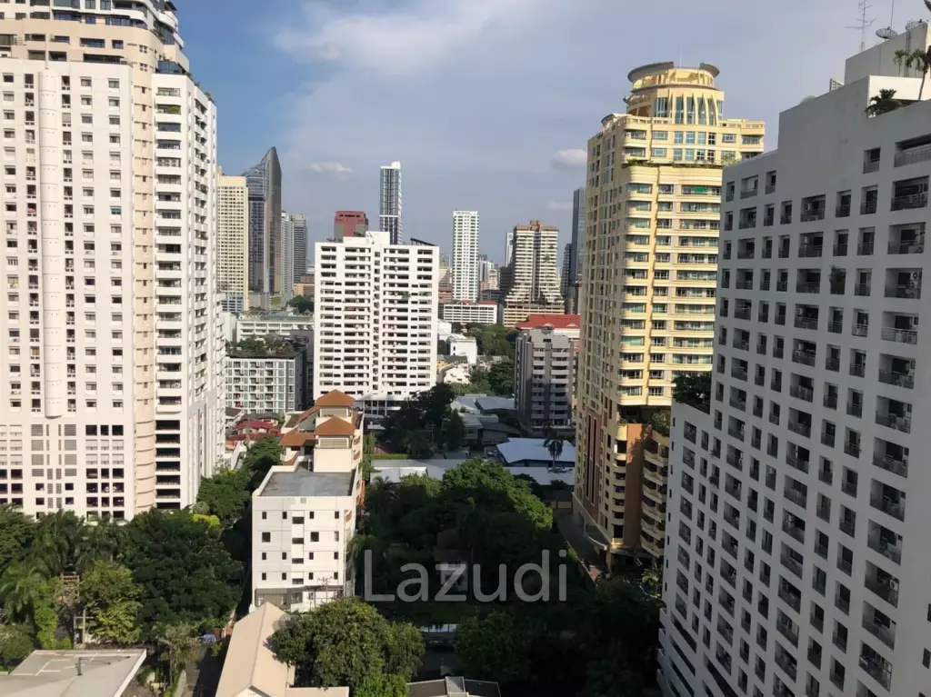 281 sqm condo in Tower Park Khlong Toei Nuea Bangkok