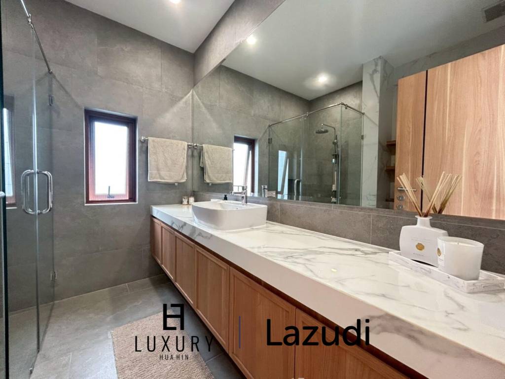 La Felice: Exquisite 3-Bedroom Pool Villa for Rent