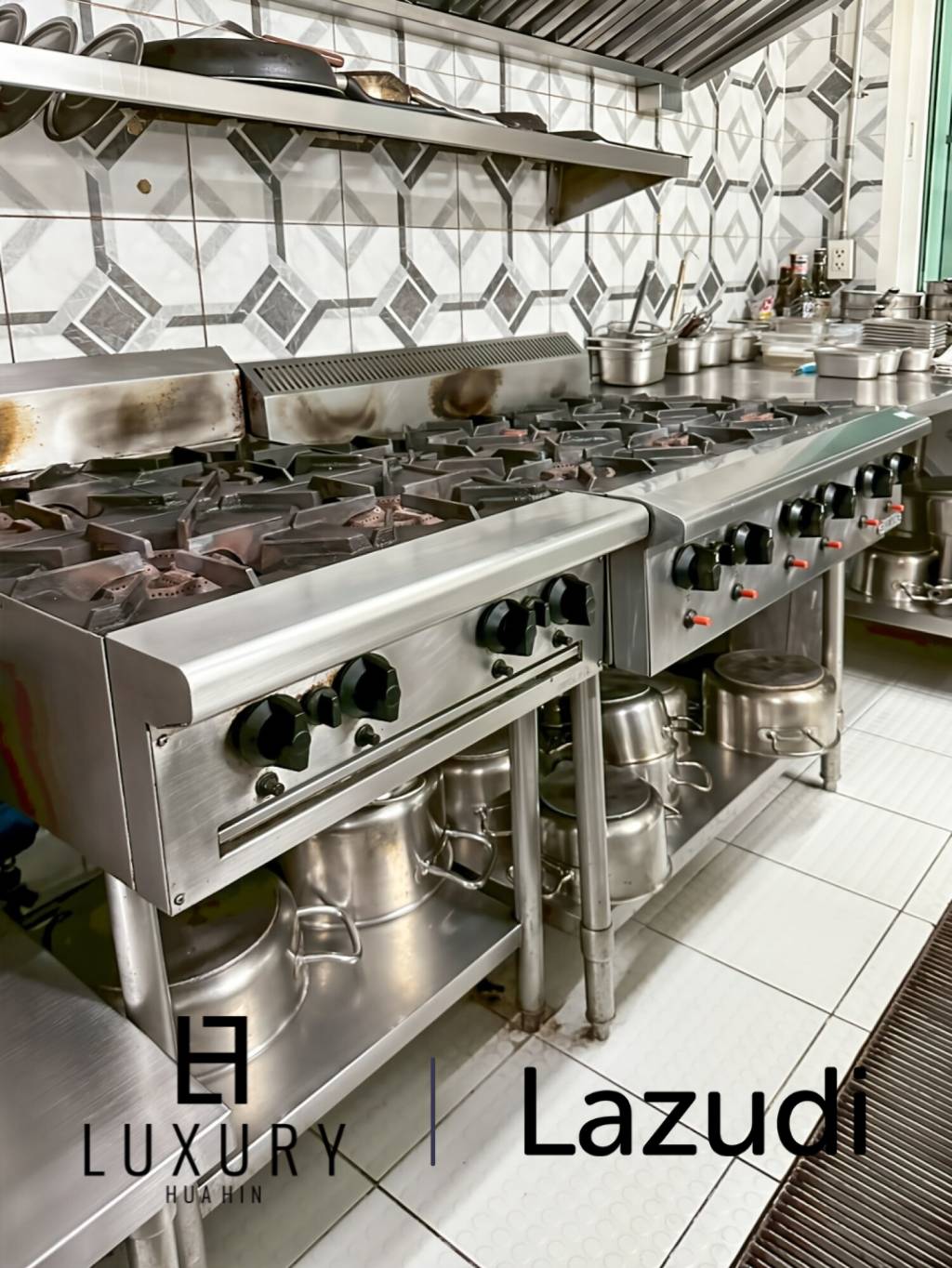 Ресторан, готовый к использованию, в Као Тао