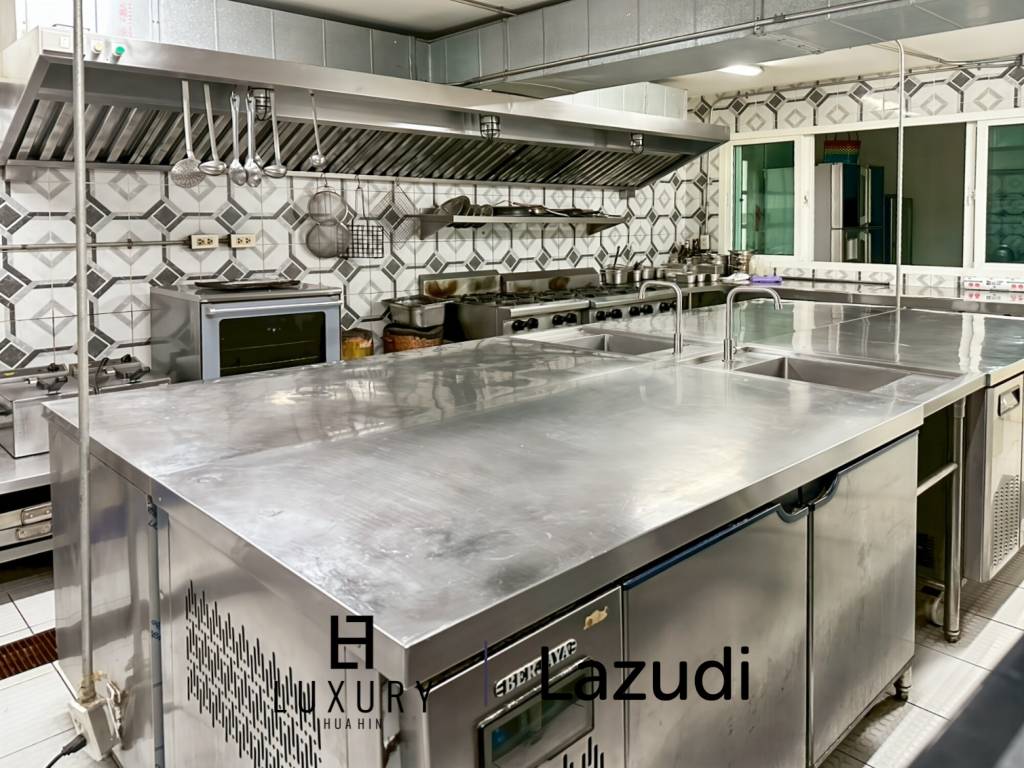 Ресторан, готовый к использованию, в Као Тао