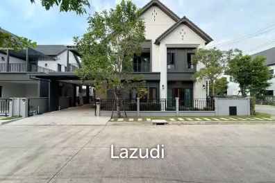 303 sqm Modern 2 Storey Detached Home in Centro Bangna Bang Plee