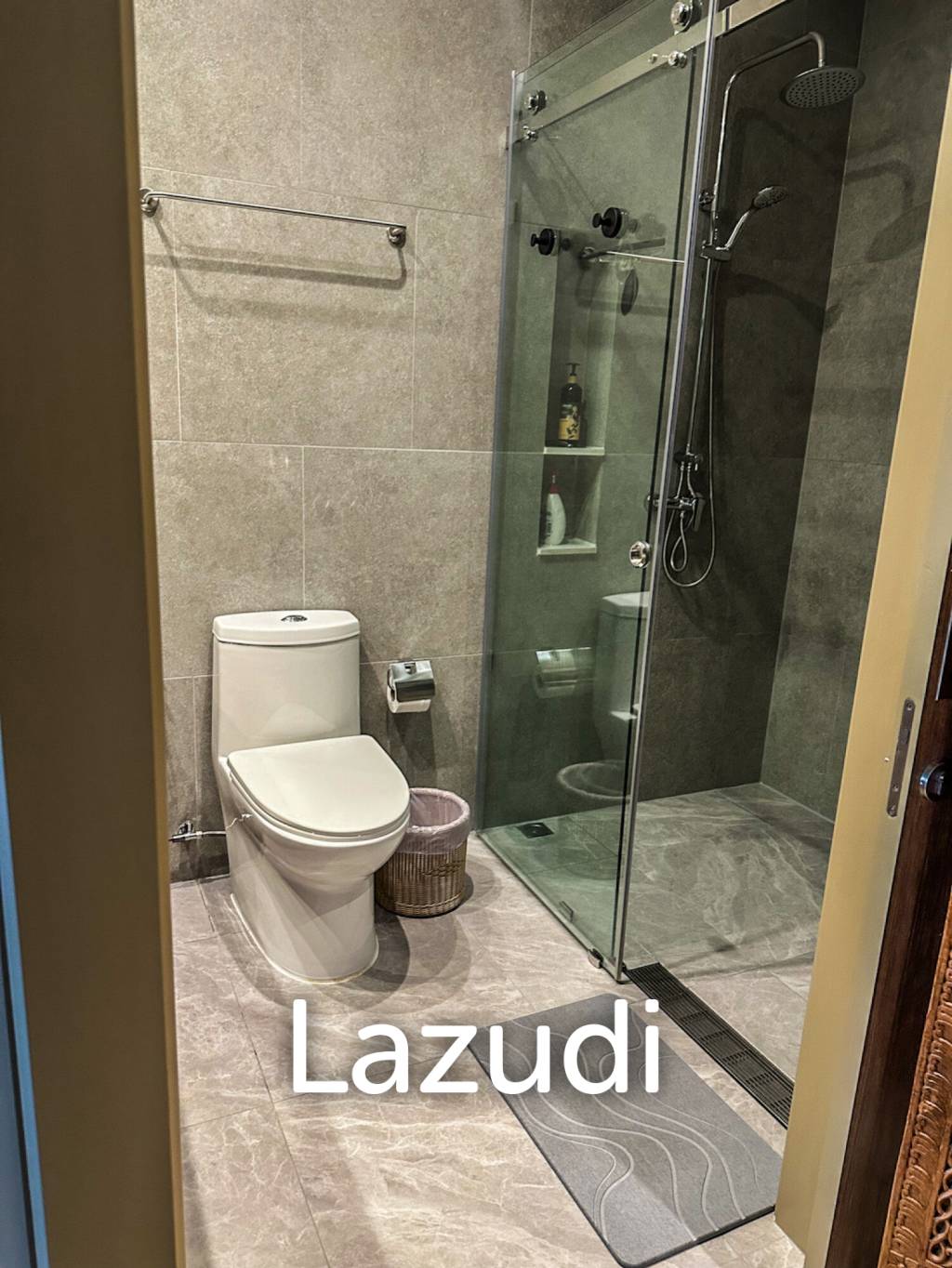 SUNSHINE PRESTIGE : LUXURY PENTHOUSE 2 BED CONDO WITH POOL VIEW