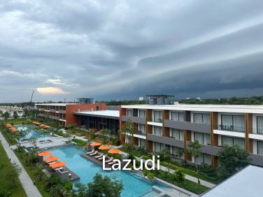 SUNSHINE PRESTIGE : LUXURY PENTHOUSE 2 BED CONDO WITH POOL VIEW