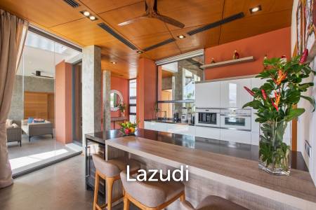 Luxury Coastal Retreat with 25m Infinity Pool