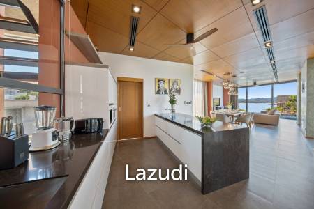 Luxury Coastal Retreat with 25m Infinity Pool