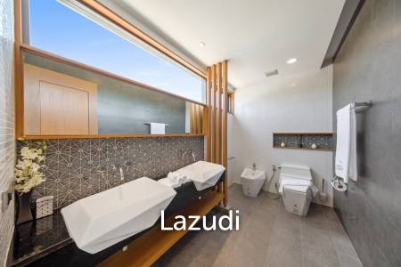 Luxury Coastal Retreat with 25m Infinity Pool