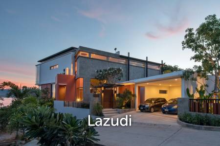 Luxury Coastal Retreat with 25m Infinity Pool