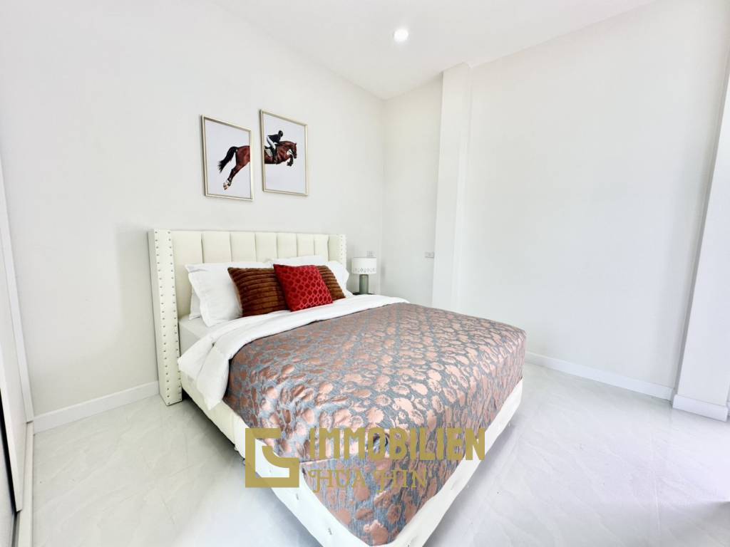 privater Pool / 4 Schlafzimmer + 4 Bäder / nah zu Geschäften und Restaurants