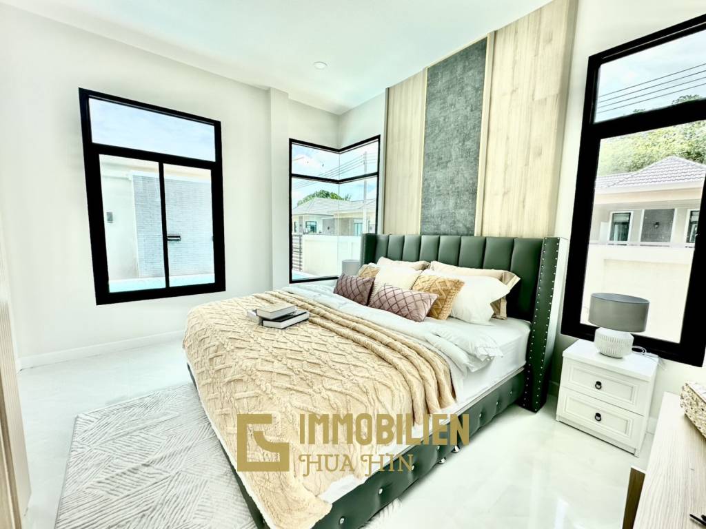 privater Pool / 4 Schlafzimmer + 4 Bäder / nah zu Geschäften und Restaurants