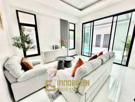 privater Pool / 4 Schlafzimmer + 4 Bäder / nah zu Geschäften und Restaurants