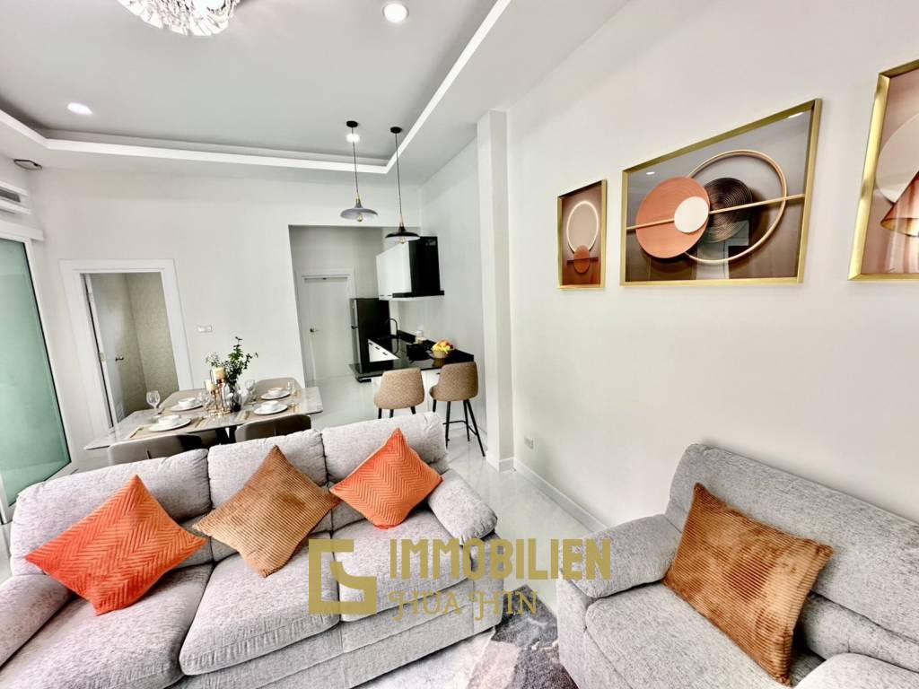 privater Pool / 4 Schlafzimmer + 4 Bäder / nah zu Geschäften und Restaurants