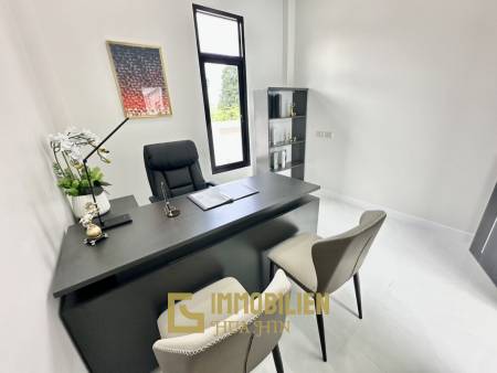 privater Pool / 4 Schlafzimmer + 4 Bäder / nah zu Geschäften und Restaurants